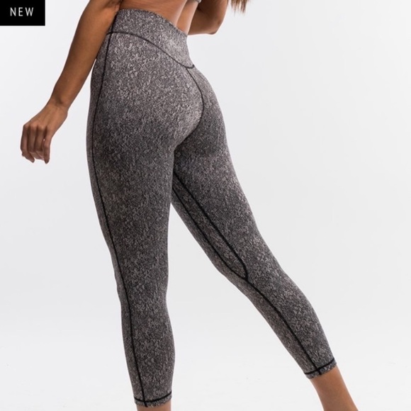 echt Highwaist Cropped Black and White Speckled Legging Tights - Picture 3 of 6